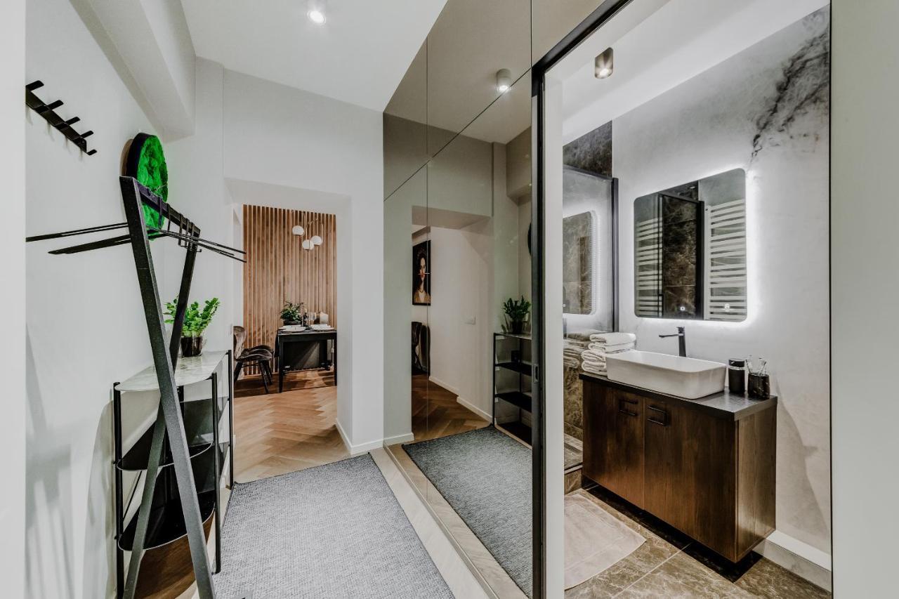 Old Town Apartment L Self Check In ヴィリニュス エクステリア 写真